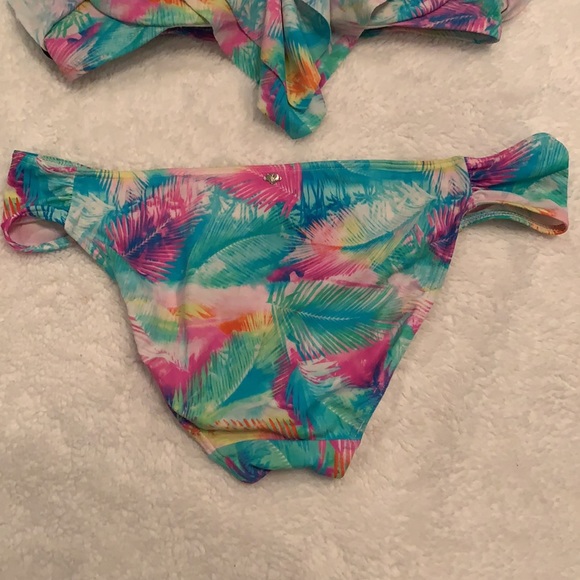 **Rare Find**Pink by Victoria Secret bikini set - Picture 12 of 15